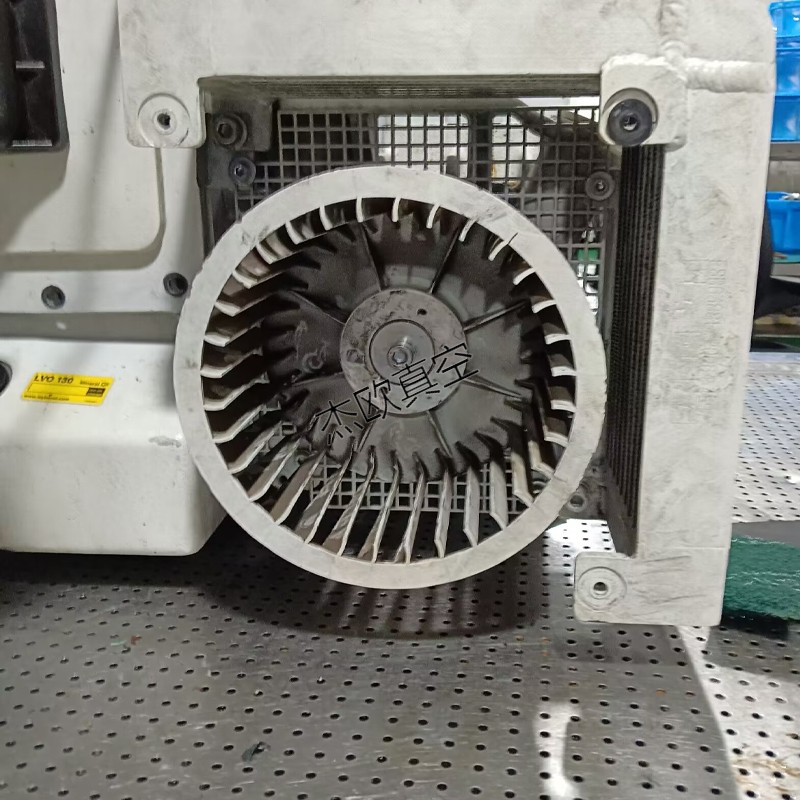 萊寶泵真空泵維修